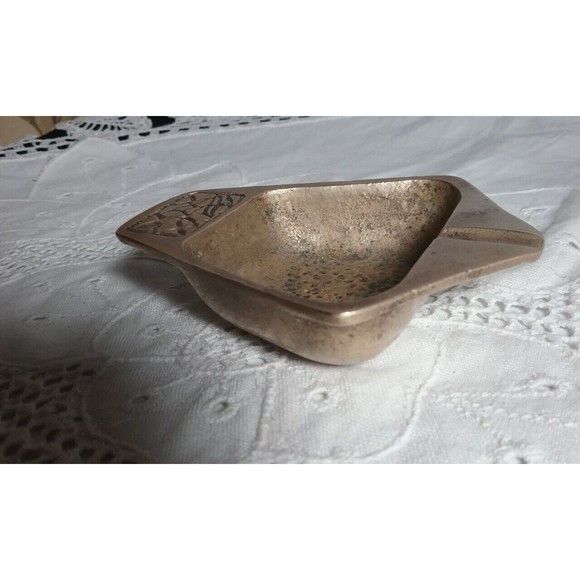 Vintage Dayagi Small Hammered Brass Ashtray  Signed Israel - Picture 7 of 7